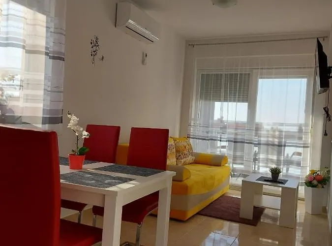 Gimi Shine Apartament Vrsi