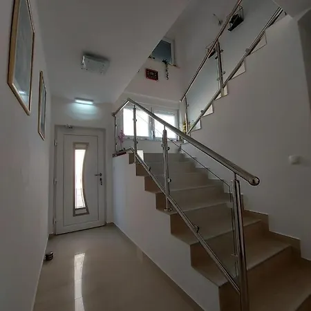 Apartmán Gimi Shine