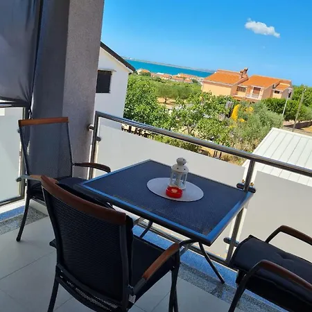 Gimi Shine Apartmán